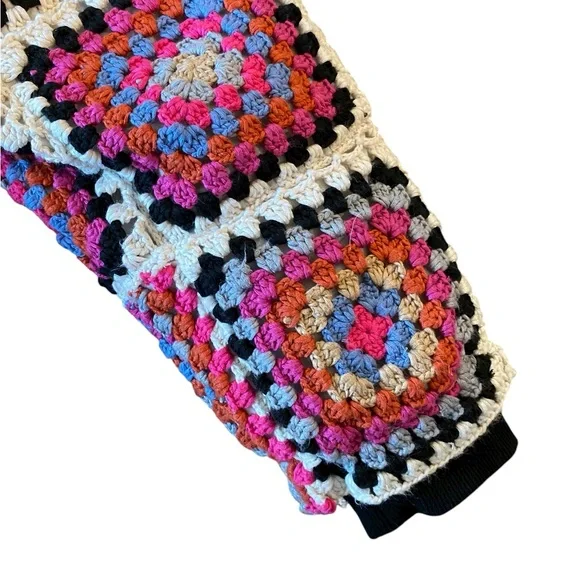 BlankNYC ‘Cuddle Up’ Granny Squares Crochet Patchwork Jacket Size Large - Picture 5 of 9